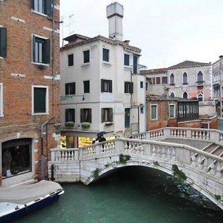 Ca' Dei Nomboli Canal View Venecia Exterior foto